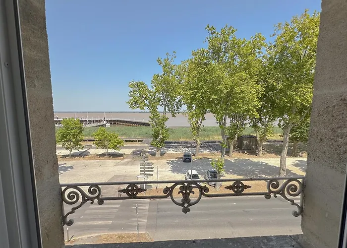 Cote Confort 2pieces Face A La Gironde * باويلاك